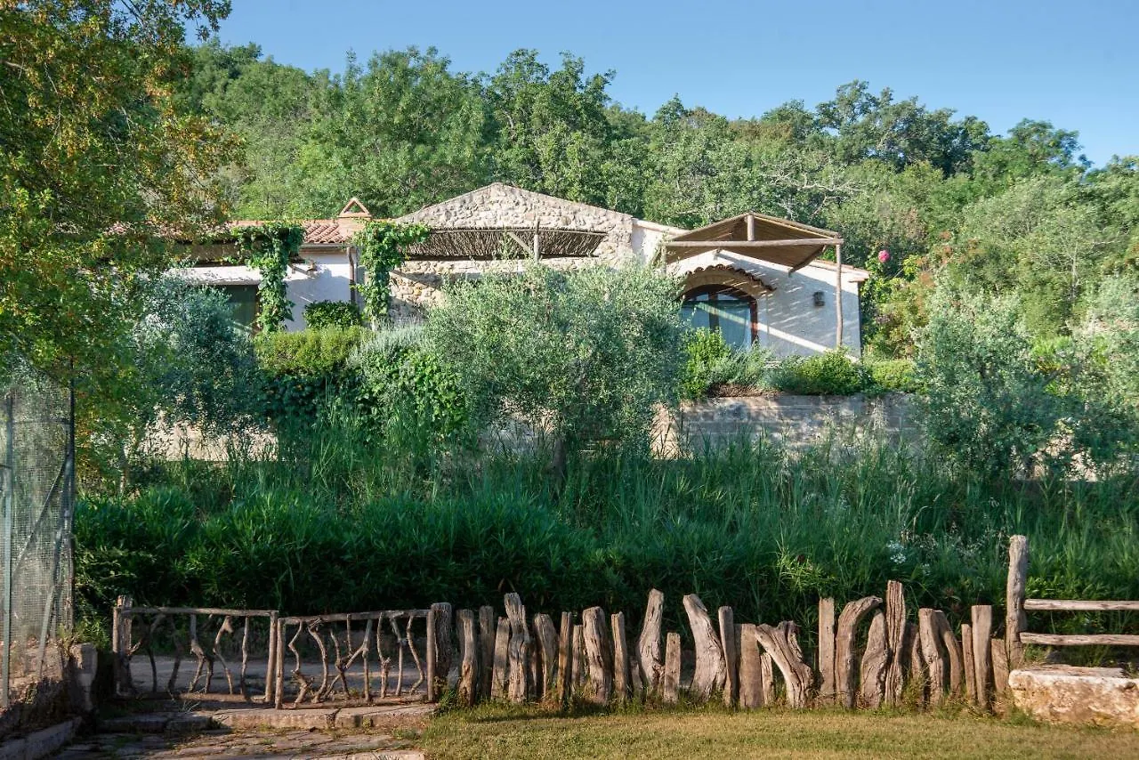 Agriturismo Fontenuova Saturnia 0*,  Italy